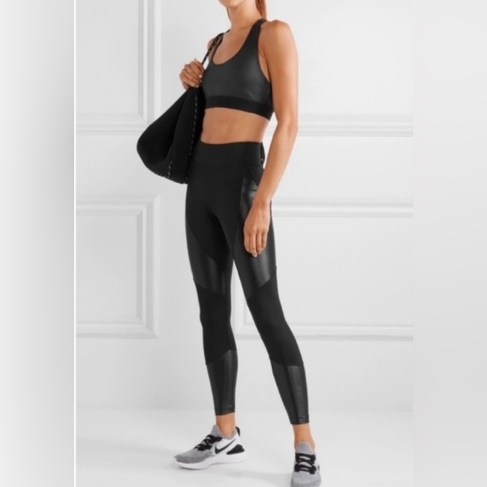 Koral Forge Mid Rise Black Glossy Paneled Leggings Sz Medium Workout Yoga